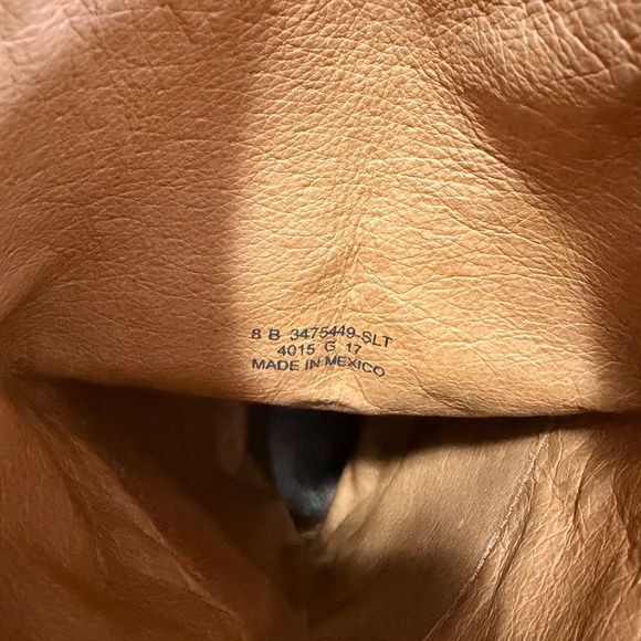 Frye - Melissa Button 2 - Size 8 - Picture 8 of 11